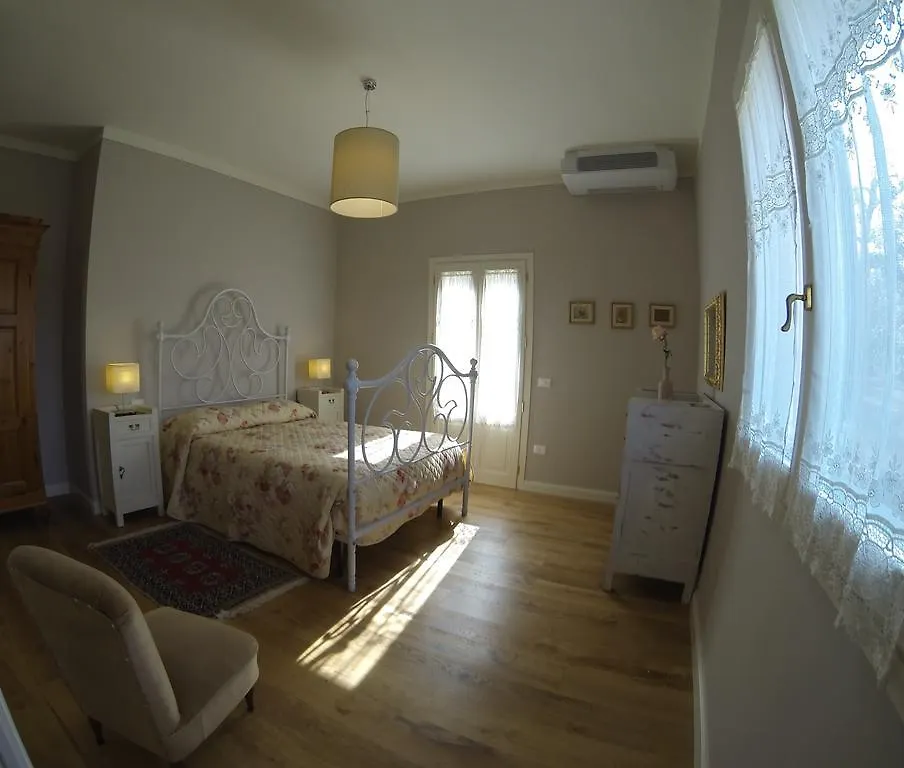 B&B Orsobigio Quarrata Bed & Breakfast
